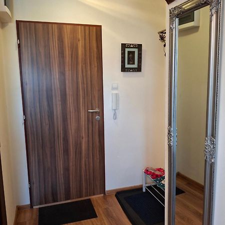Krasny Podkrovny 3-Izbovy Byt V Sirsom Centre Breza Martin Esterno foto
