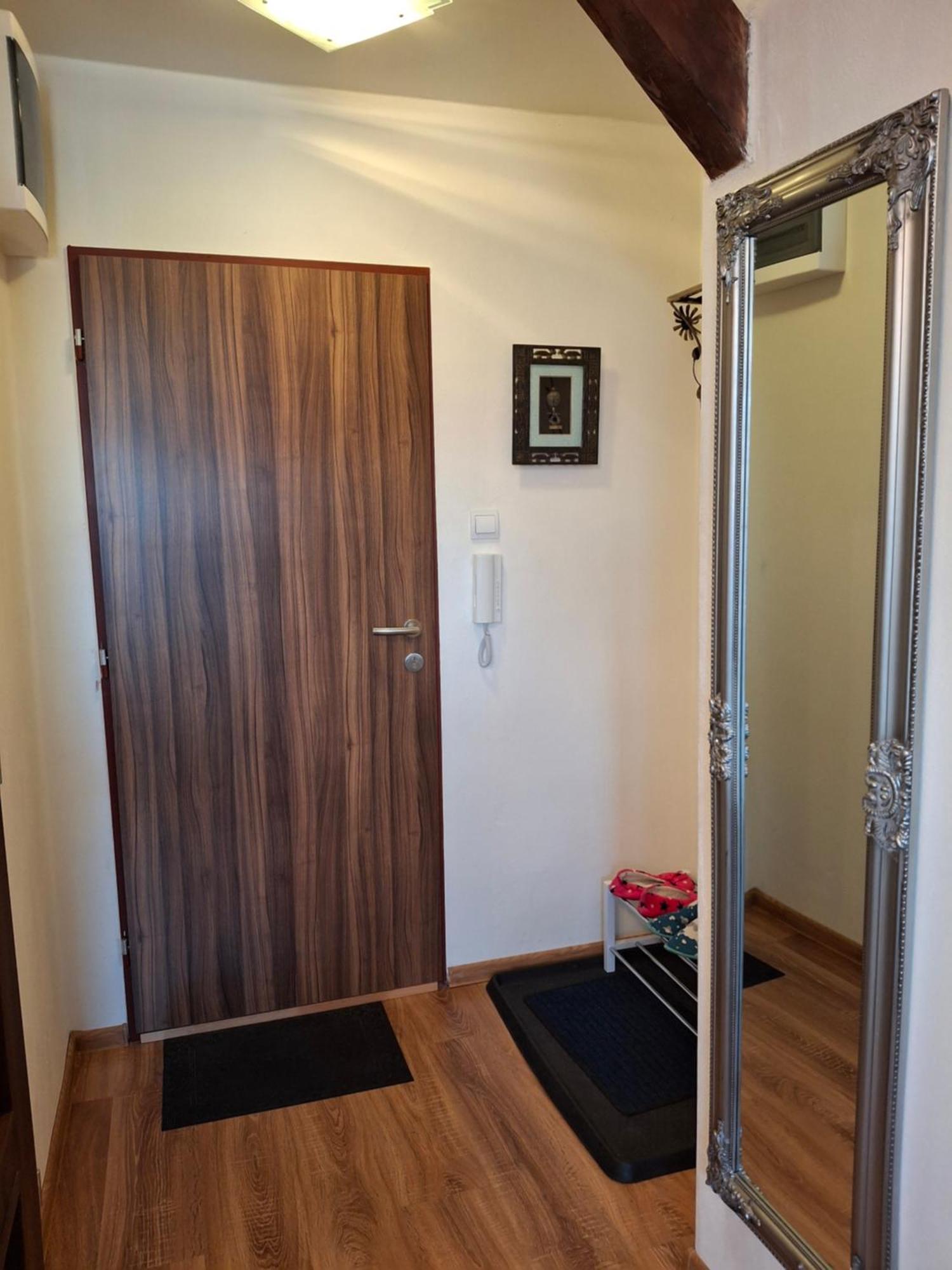 Krasny Podkrovny 3-Izbovy Byt V Sirsom Centre Breza Martin Esterno foto